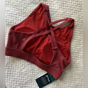 Ptula sports bra. Color clay. Size small